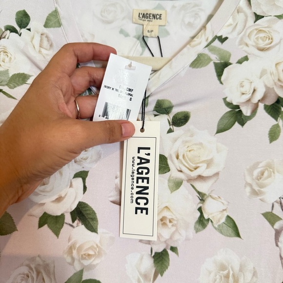 L'AGENCE Ressi Floral Printed Tee - Picture 12 of 13